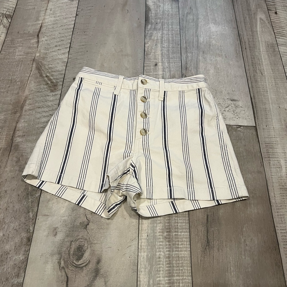 Madewell cream and navy pinstripe denim shorts bin s